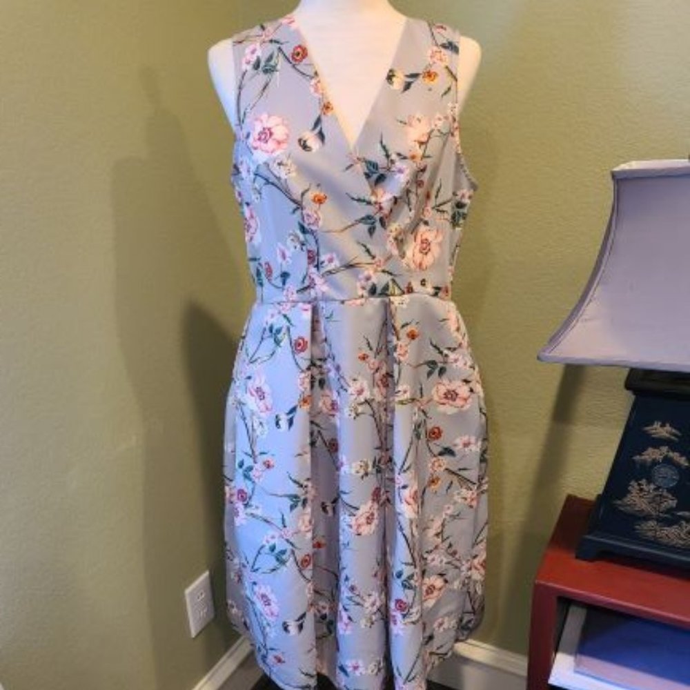 Closet of London Grey Floral Dress w/ pockets